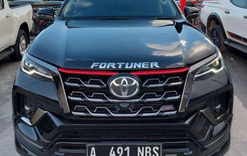 Toyota Fortuner 2.4cc TRD AT 2021 Hitam