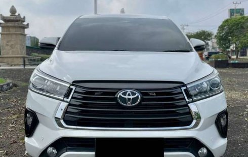 Toyota Kijang Innova Reborn 2.4V 2020