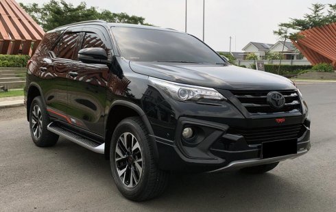 Toyota Fortuner 2.7 TRD AT 2019
