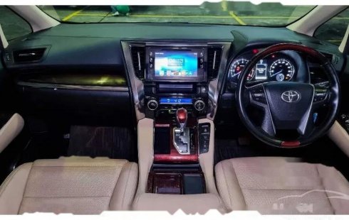 Mobil Toyota Alphard 2017 G dijual, Jawa Barat