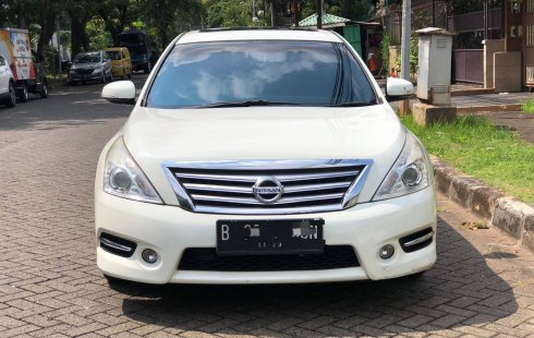 Nissan Teana XV AT Putih 2013