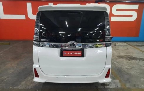 Mobil Toyota Voxy 2020 2.0 A/T dijual, DKI Jakarta