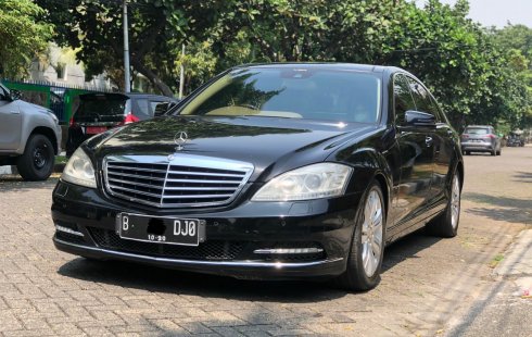 Mercedes-Benz S-Class S 350 2010 Hitam DOUBLE SUNROOF
