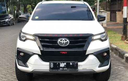 Toyota Fortuner 2.4  TRD AT 2019