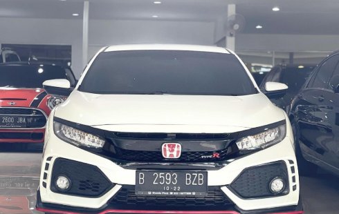Honda Civic ES 2017 Hatchback