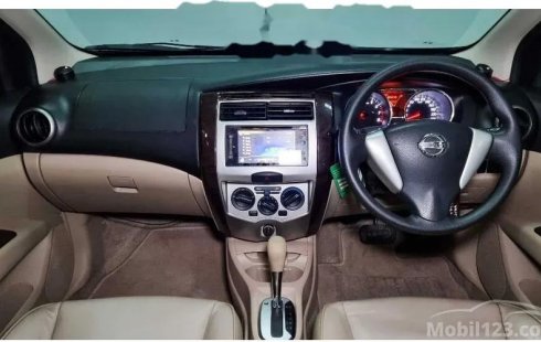 Mobil Nissan Grand Livina 2015 Highway Star terbaik di DKI Jakarta