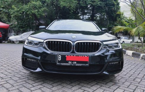 BMW 5 Series 530i 2020 Hitam