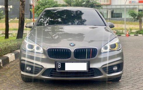 BMW 218i ACTIVE TOURER AT SILVER 2015 DISKON SAMPE RATUSAN JUTA!!