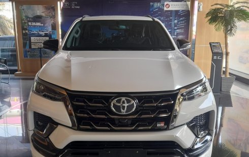 Promo Toyota Fortuner VRZ New 4x2 2.8 GR Sport A/T DSL 2022 Putih