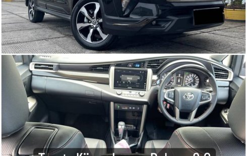 Toyota Kijang Innova Reborn 2.0 Venturer 2022  Automatic KM 14.000 SERVIS RECORD BERGARANSI