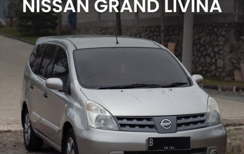 Nissan Grand Livina XV Ultimate 2009
