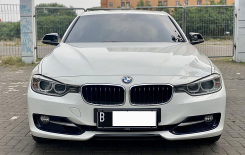 BMW 3 Series 328i 2014 Putih