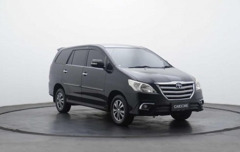 Toyota Kijang Innova V 2015