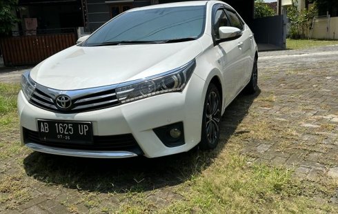 Corolla Altis V Matic 2015