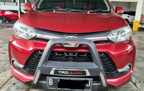 Toyota Avanza Veloz 1.5 AT ( Matic ) 2015 Merah Km Low 122rban New Model Siap Pakai