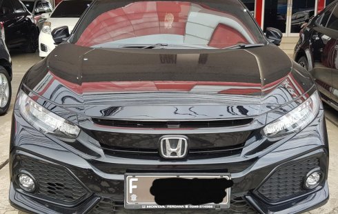 Honda Civic HB E A/T ( Matic ) 2019/ 2020 Hitam Km 35rban Mulus Siap Pakai