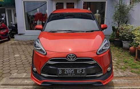 Toyota Sienta Q AT 2017