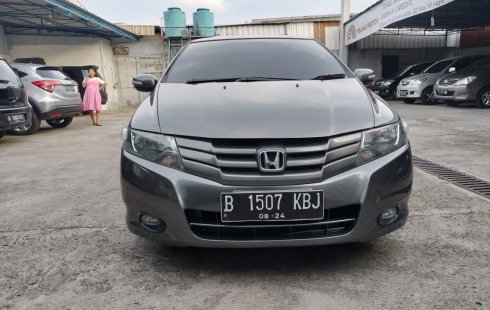 Honda City E at