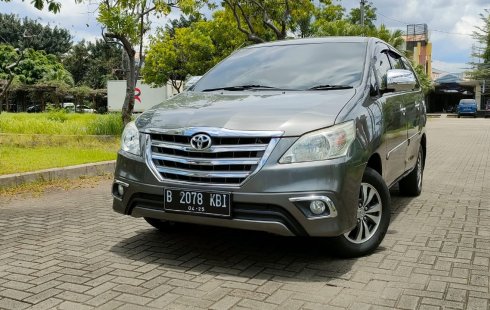 Toyota Kijang Innova G A/T  2015 DP murah