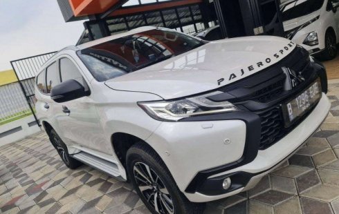 Mitsubishi Pajero Sport Dakar 4x2 AT