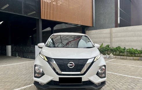 Nissan Livina EL MT 2019 Putih