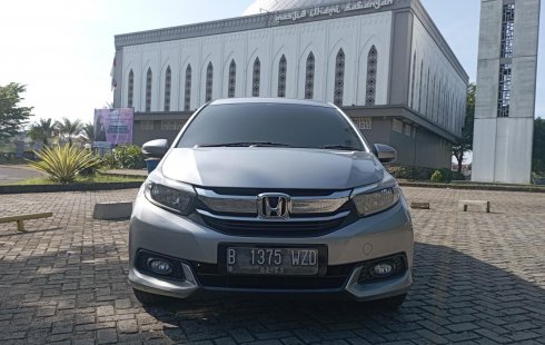 Mobilio E CVT 2017 Abu metalik Service Record siap pakai bisa cash atau credit
