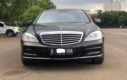 Mercedes-Benz S-Class S 300 L 2011 Hitam