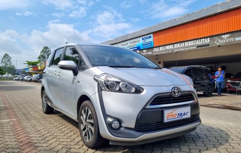 Toyota Sienta V 2017