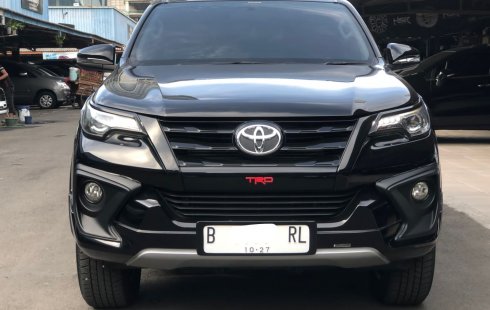 TOYOTA FORTUNER VRZ TRD AT HITAM 2017 HARGA DISKON TERBAIK!!