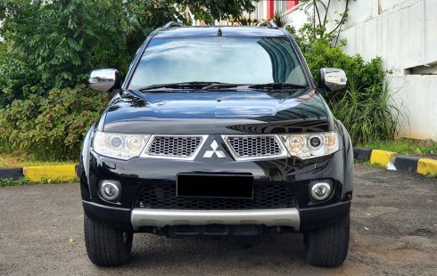 LOW KM Mitsubishi Pajero Dakar Sunroof Diesel AT Hitam 2013
