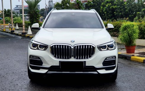BMW X5 X-Drive 40i X-Line (G05) CKD AT 2021 Putih