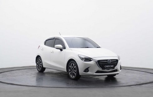 Promo Mazda 2 R 2015 murah ANGSURAN RINGAN HUB RIZKY 081294633578