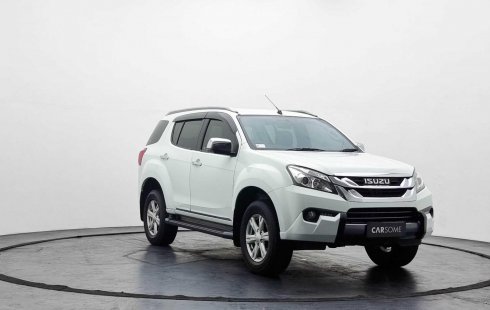 Isuzu MU-X 2.5 2017 SUV unit bergaransi 1 tahun tranmisi dan ac