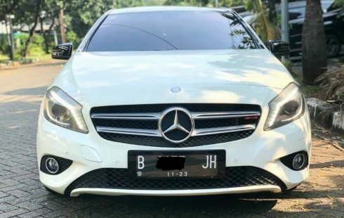 Mercedes-Benz A-Class A 200 2013 Putih