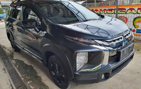Mitsubishi Xpander Cross Rockford Fosgate Black Edition AT 2021 Abu abu