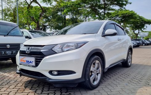 Honda HR-V 1.5L E CVT AT Matic 2017 Putih