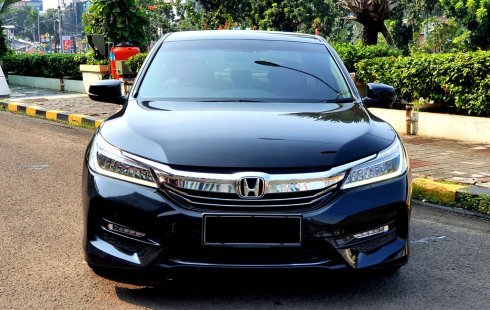 Honda Accord 2.4 VTi-L AT 2018 Hitam SERVICE RECORD