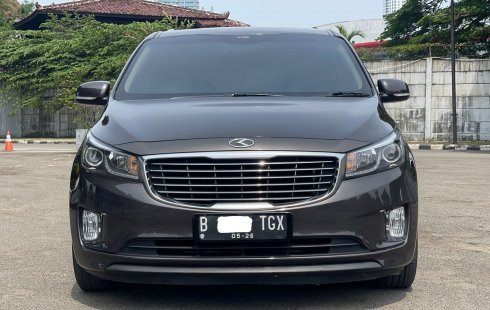 Kia Grand Sedona Ultimate 2017 Coklat