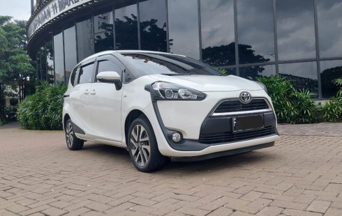 Toyota Sienta V 2019
