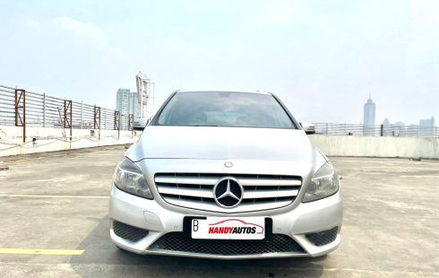 Mercedez Benz B200 Tahun 2012 Automatic Silver 