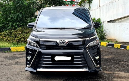 Km33rb toyota voxy atpm 2019 sunroof hitam cash kredit proses bisa dibantu tangan pertama dari baru