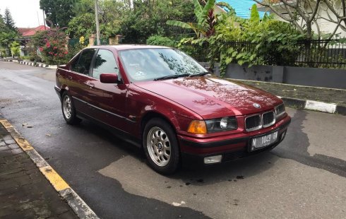 Dijual BMW E36 320i M50 matic th 1994 merah maron