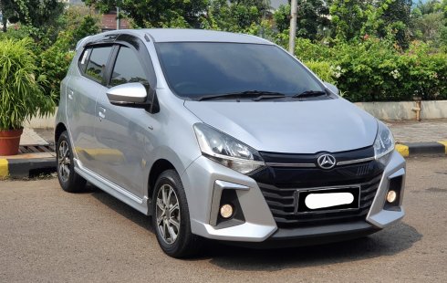 Km9rb dp 15 jt daihatsu ayla 1.2L R AT 2021 matic silver cash kredit proses bisa dibantu