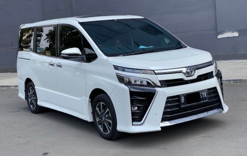 Toyota Voxy 2.0 A/T 2018 TERMURAH SIAP PAKAI