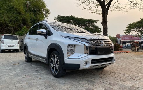 Mitsubishi Xpander Cross NewPremium Package CVT 2021 MPV