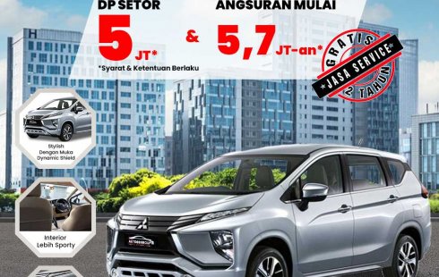 MITSUBISHI XPANDER (STERLING SILVER)  TYPE EXCEED 1.5 M/T (2018)