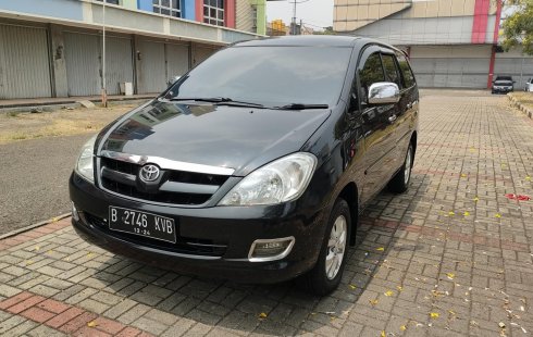 Toyota Kijang Innova V 2005