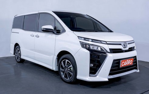 Toyota Voxy 2.0 A/T 2017  - Beli Mobil Bekas Berkualitas