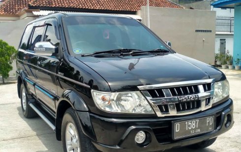 Isuzu Panther GRAND TOURING 2011 lengkap