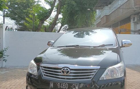 Toyota Kijang Innova 2.0 G 2012